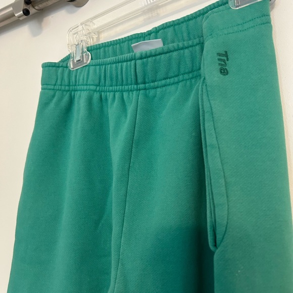 Aritzia TNA Cozy fleece joggers | Size small - Picture 2 of 2